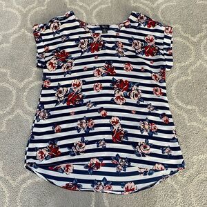 Rue21 Floral Striped Women's Top - Medium